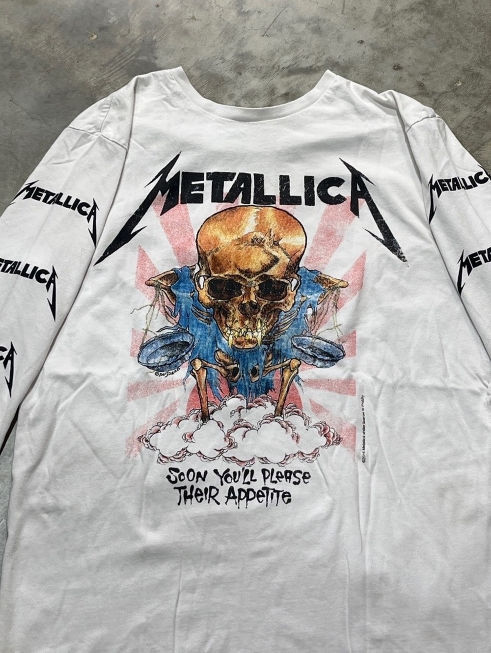 Metallica Preowned Large Long Sleeve T-shirt